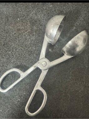 Aluminum Ice Scoop Tongs - Silver